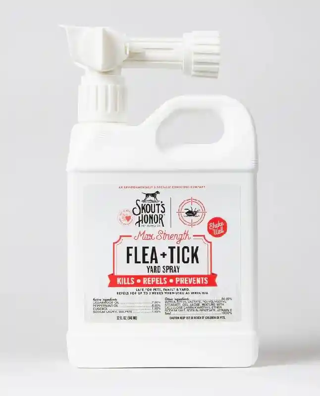 Skout D Flea Tck Yard Spr 32oz